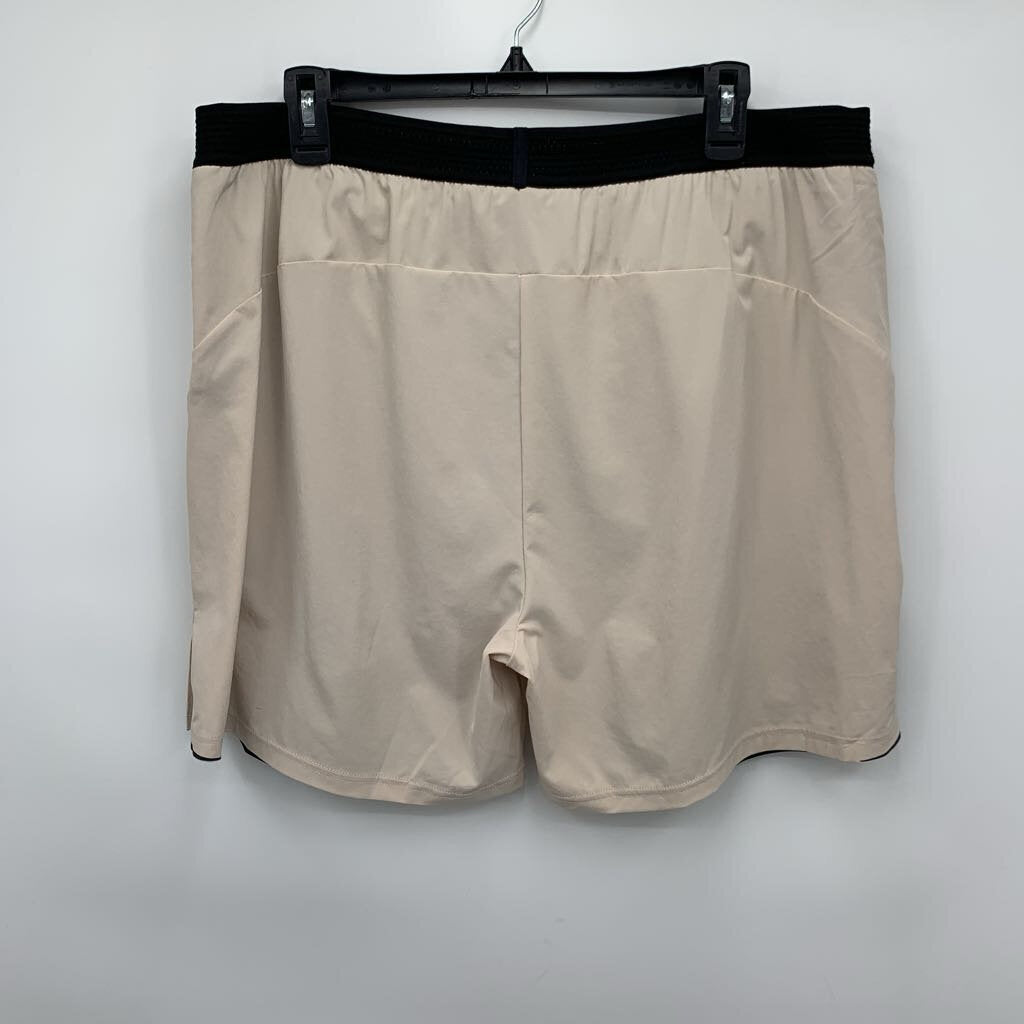Rhone Shorts NWT