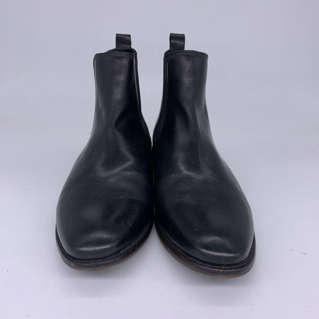 Banana Republic Chelsea Boots