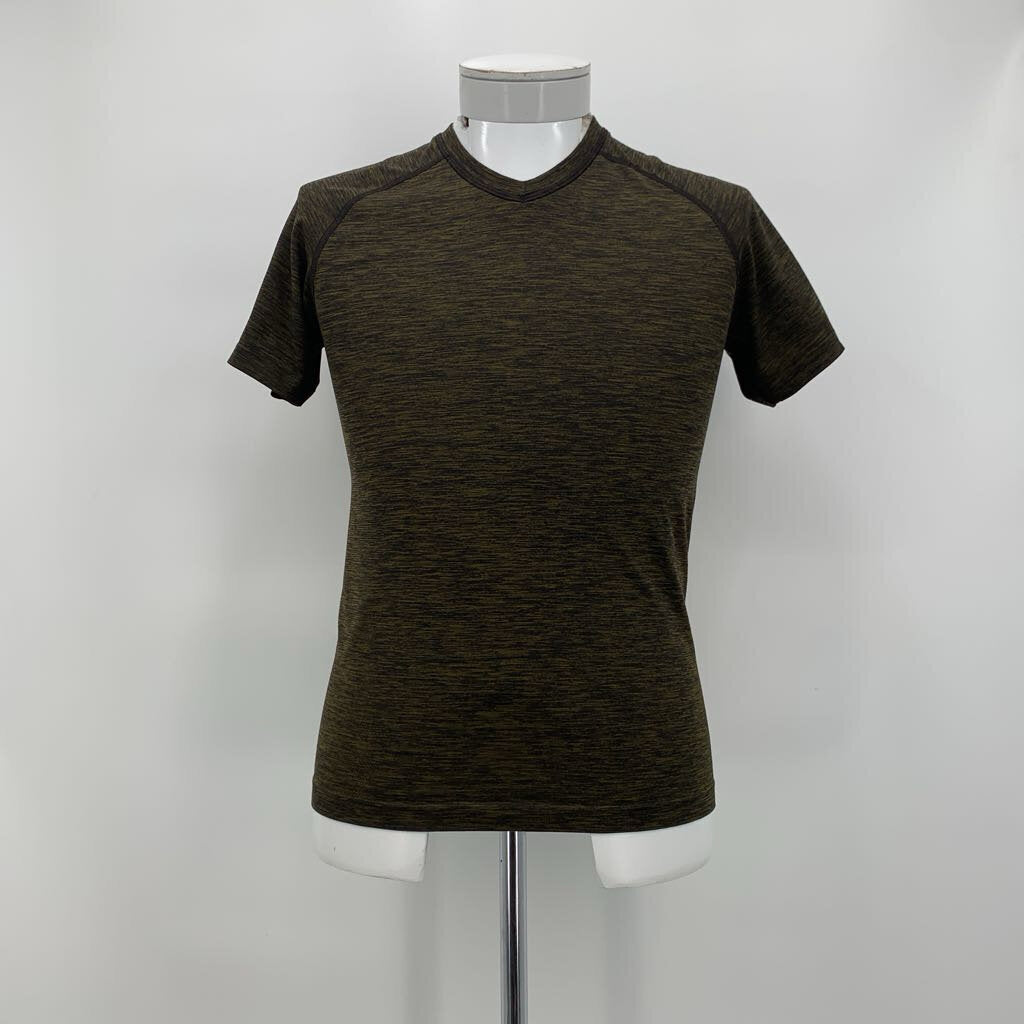 Lululemon T-Shirt
