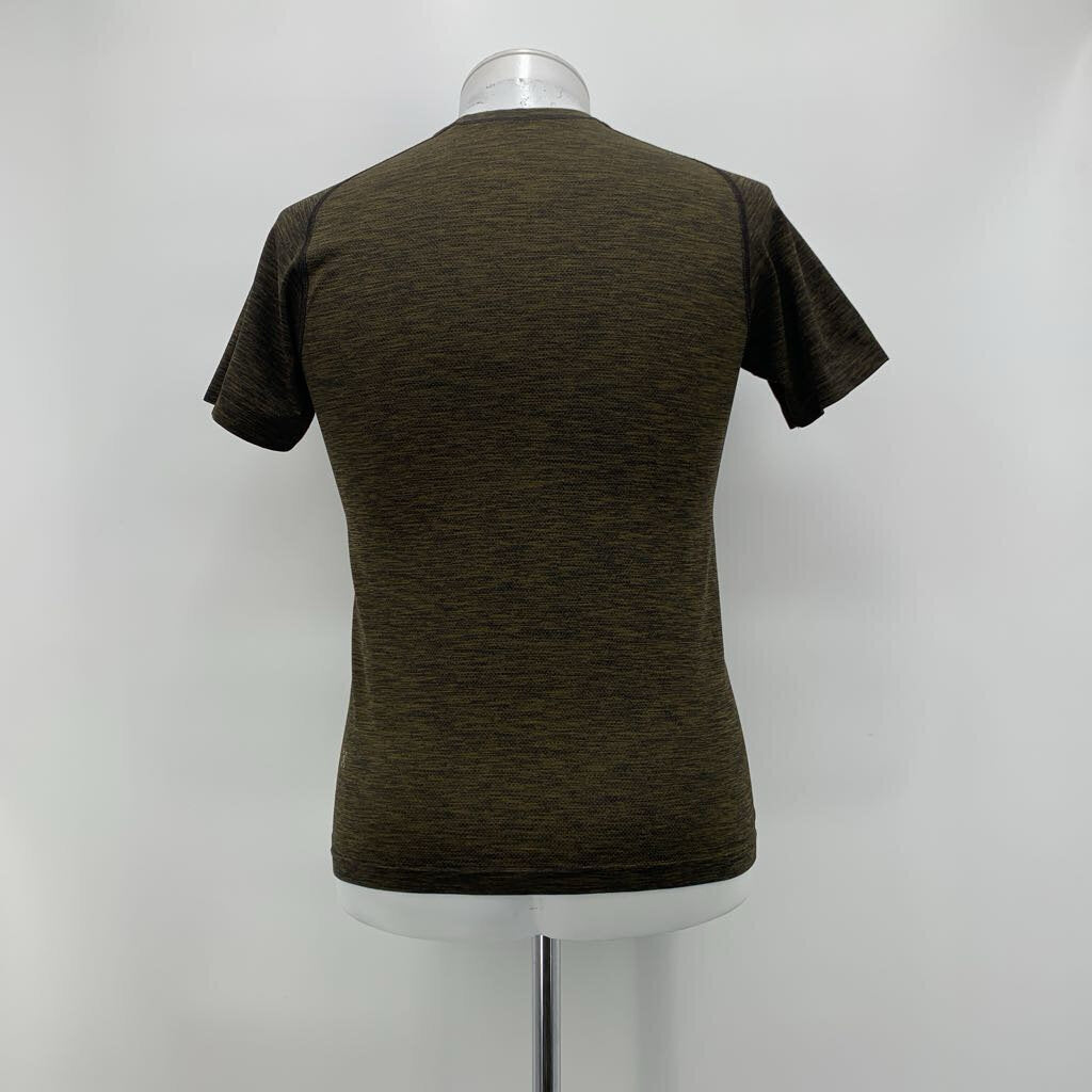 Lululemon T-Shirt