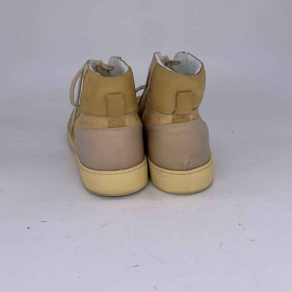 Collegium High Top Sneakers