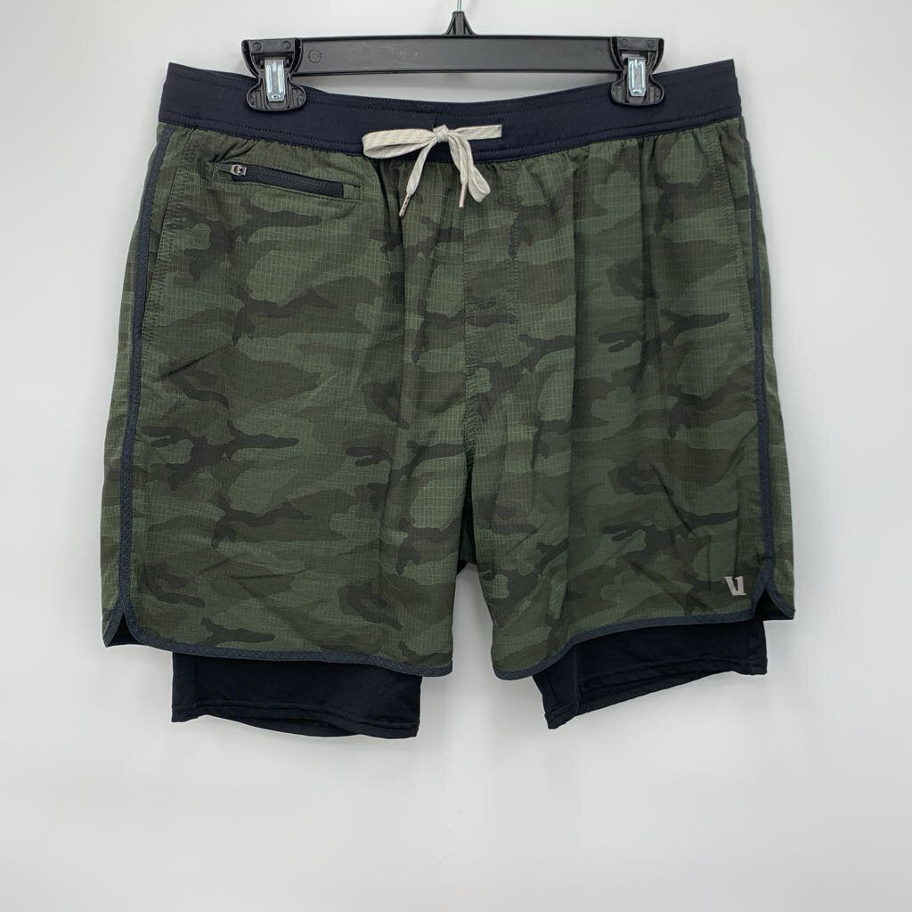 Vuori Shorts