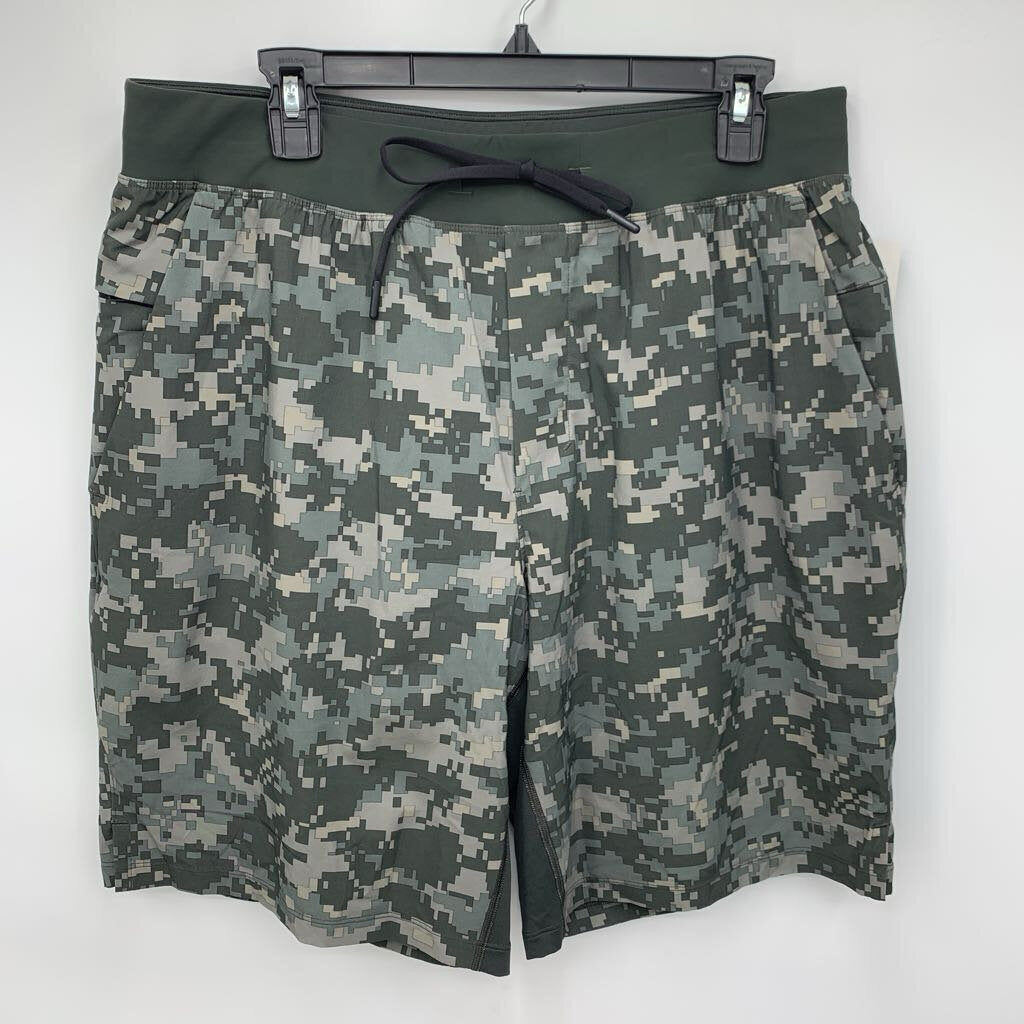 Lululemon Shorts NWT