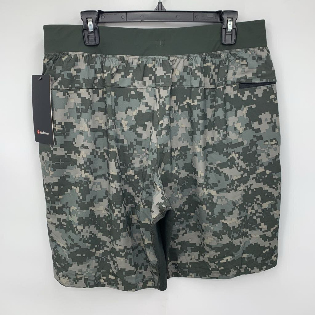 Lululemon Shorts NWT