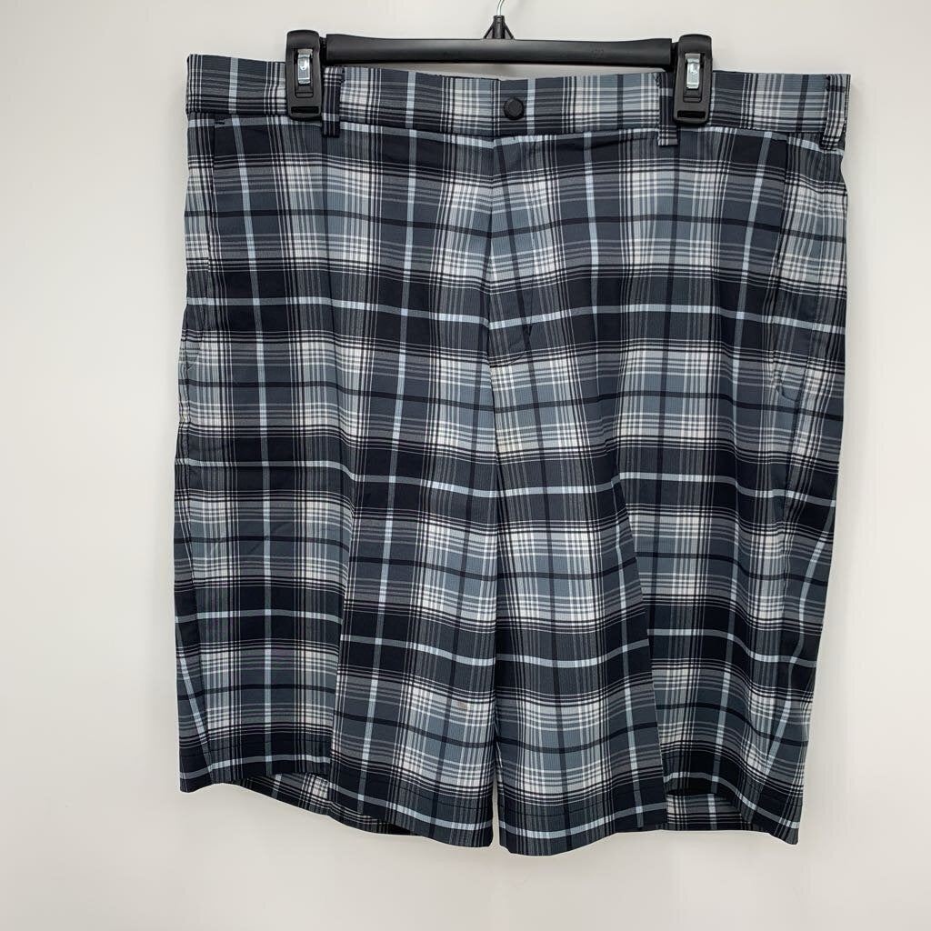 Nike Shorts -NWT
