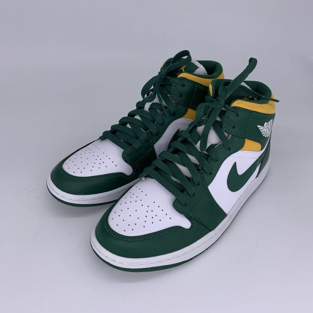 Nike Air Jordan 1 Mid Shoes