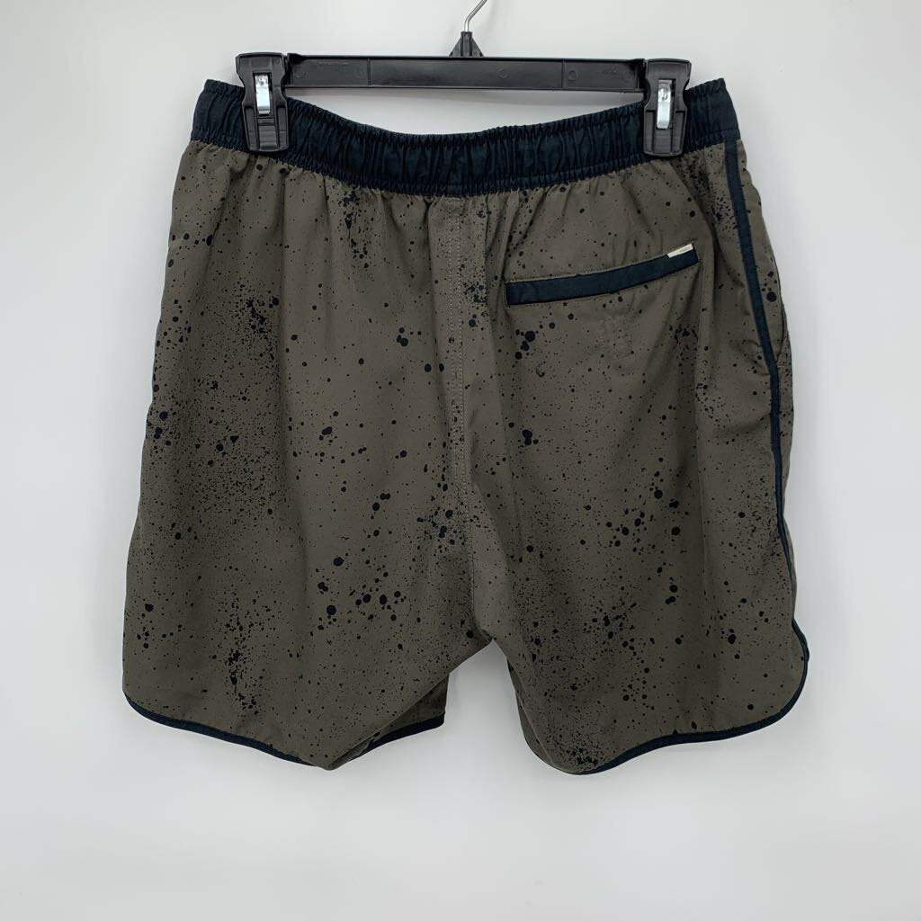 Vuori Shorts