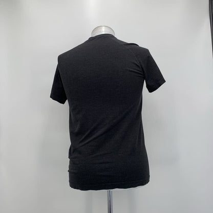 Lululemon T-Shirt