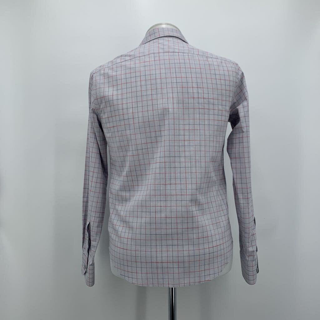 Untuckit Shirt