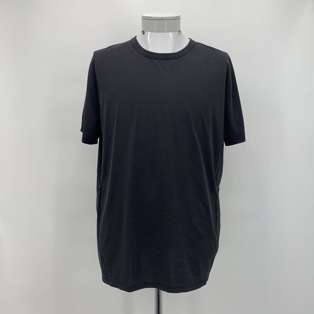 Lululemon T-Shirt