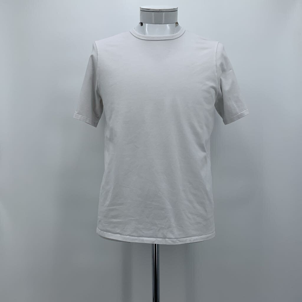 Lululemon T-Shirt