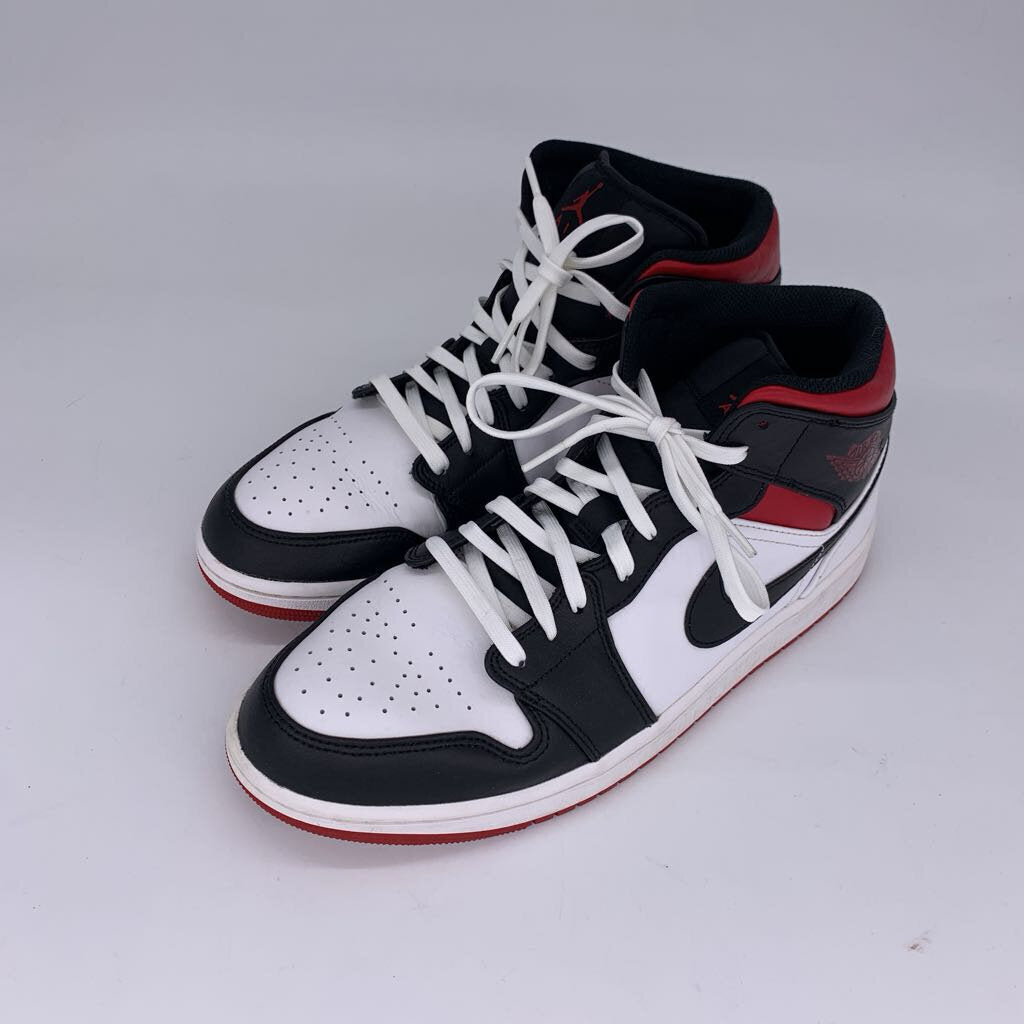 Jordan 1 Mid
