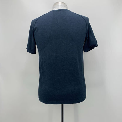 Lululemon T-Shirt