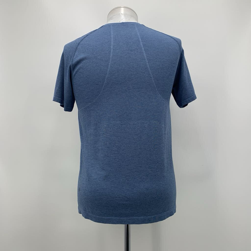 Lululemon T-Shirt