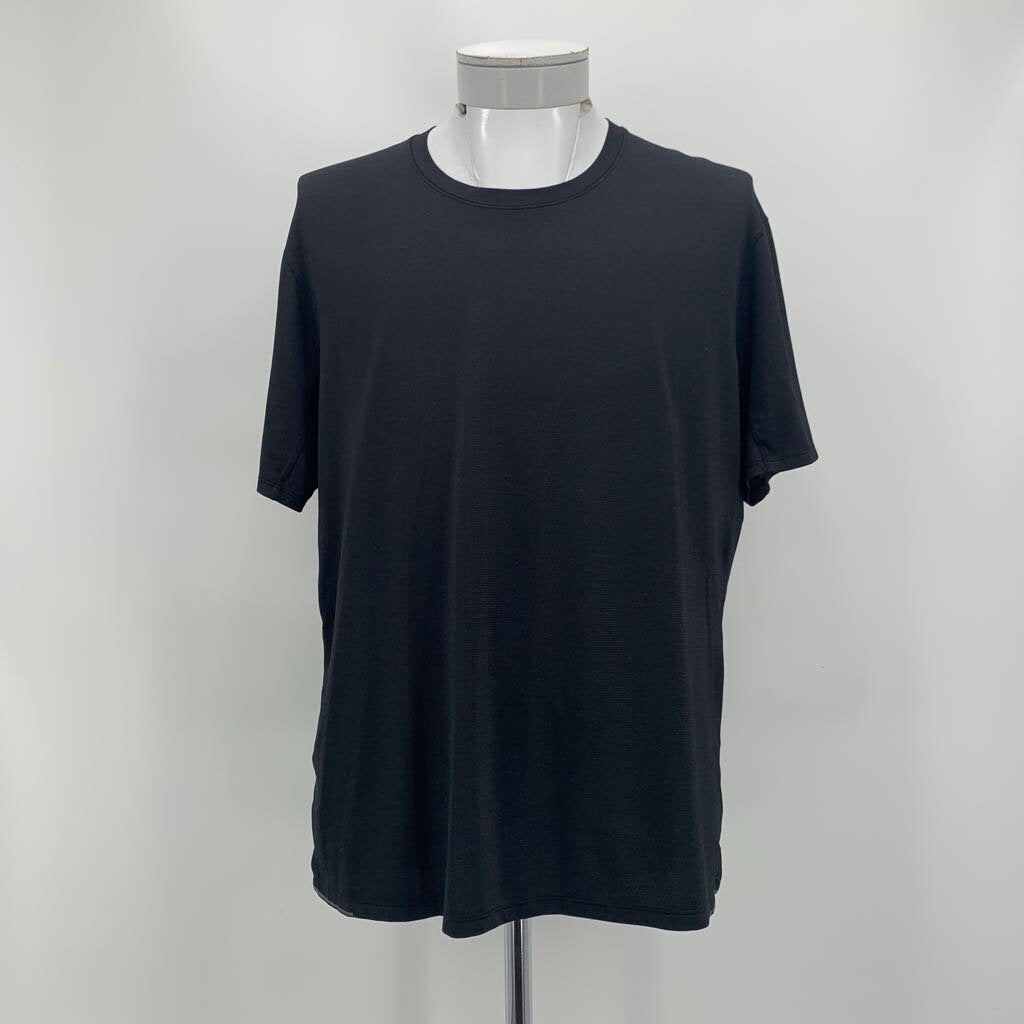 Lululemon T-Shirt