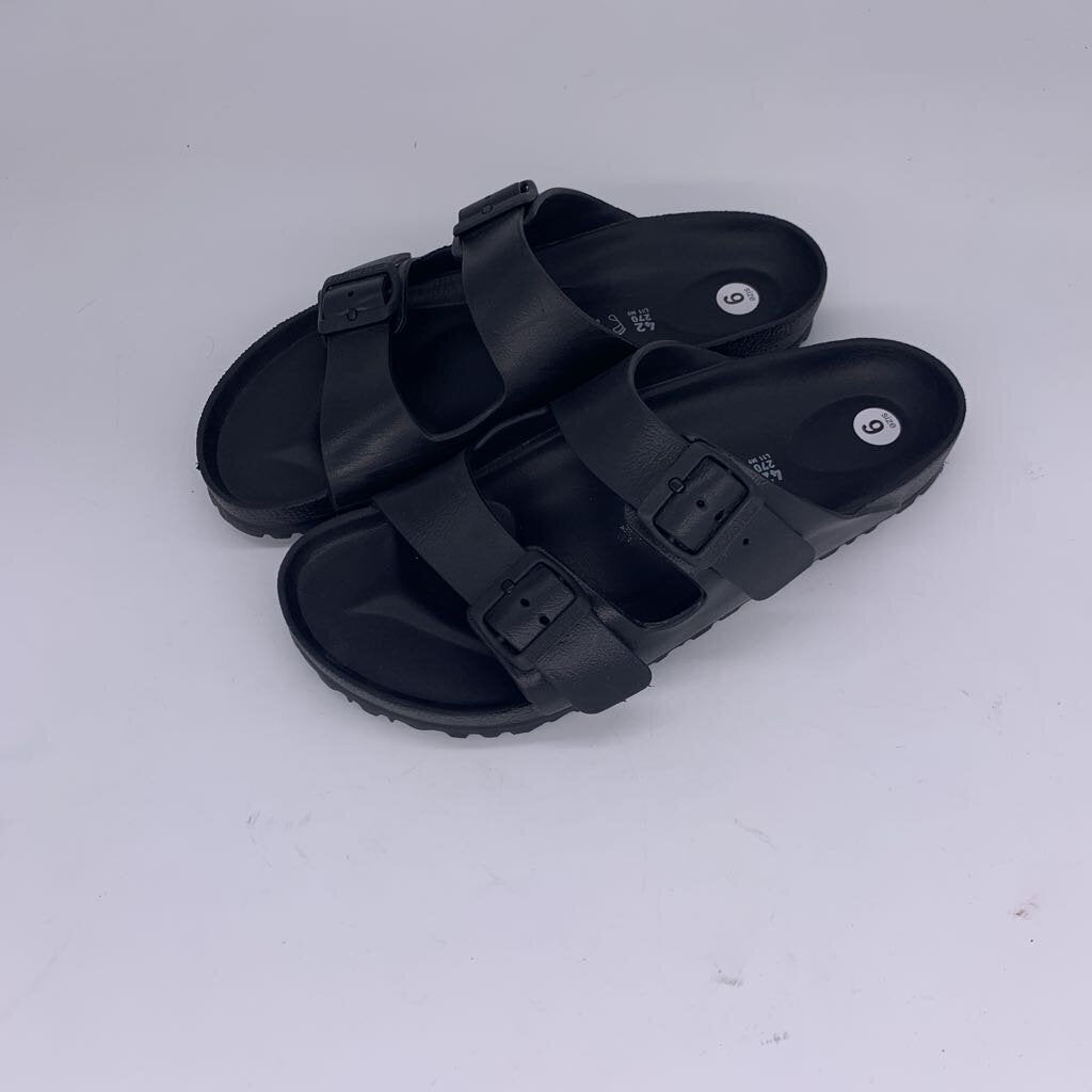 Birkenstock Arizona Essentials Sandals