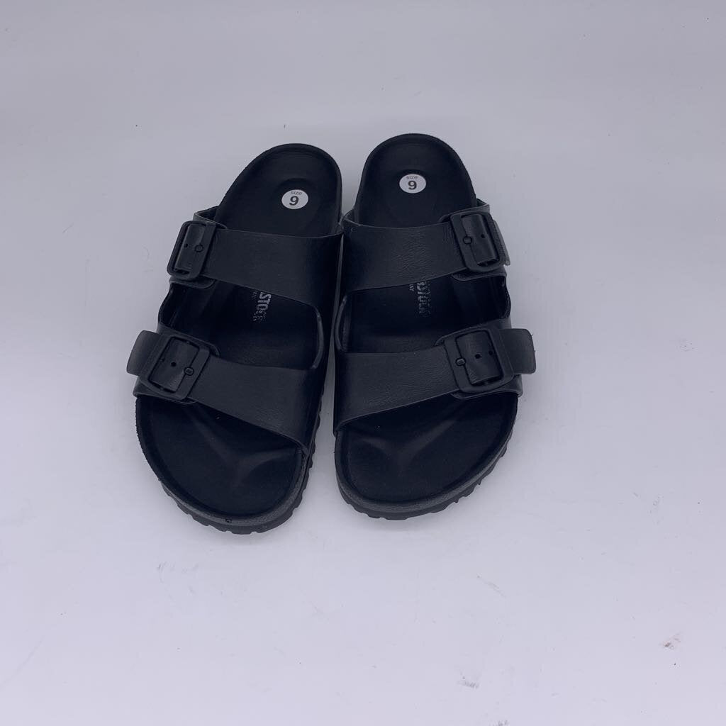 Birkenstock Arizona Essentials Sandals