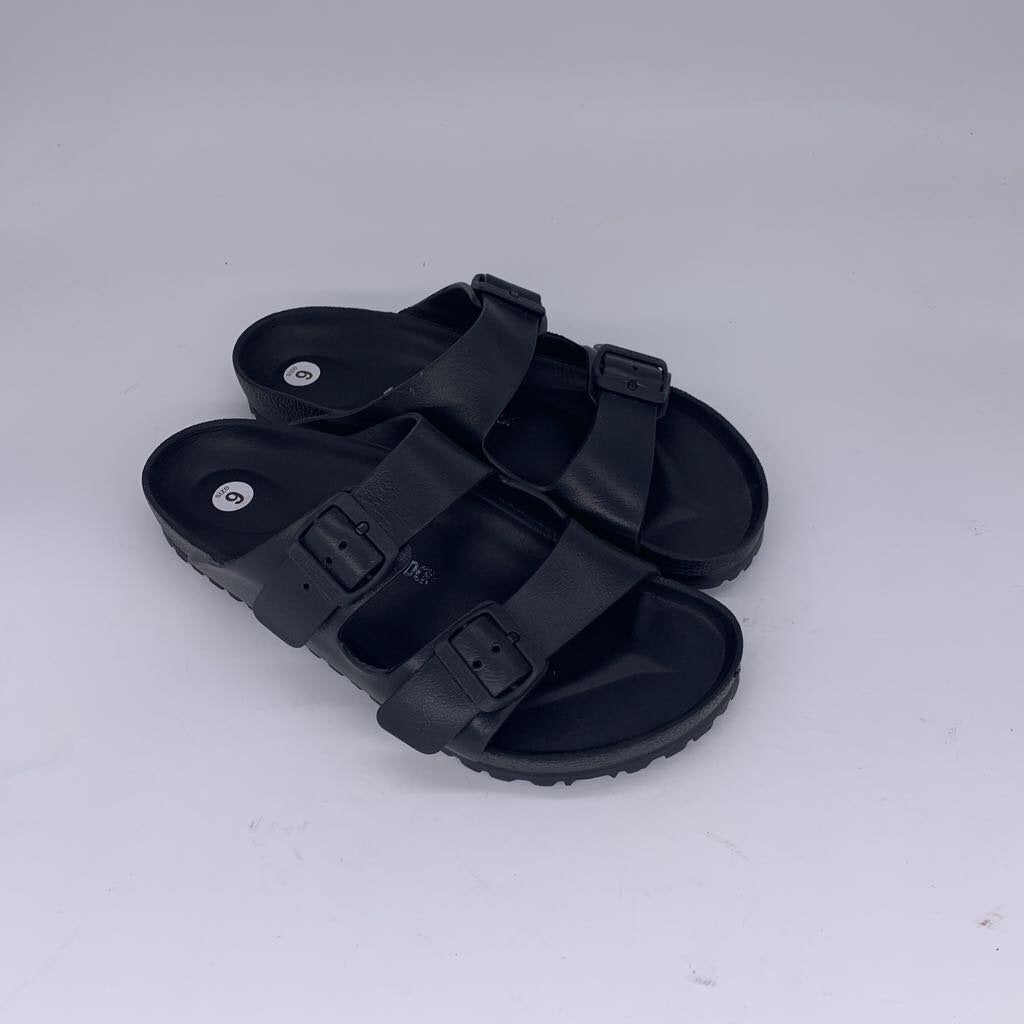 Birkenstock Arizona Essentials Sandals