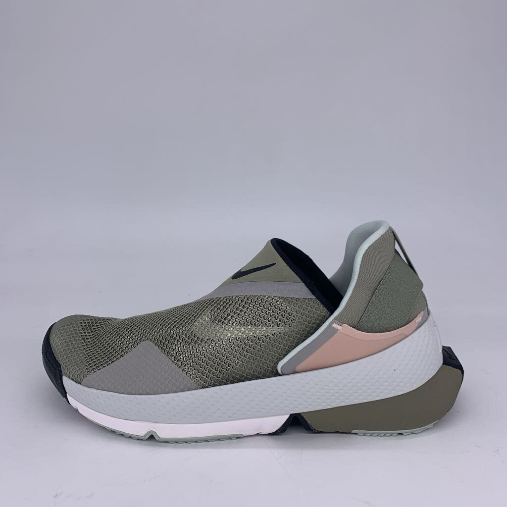 Nike Shoes - NIB