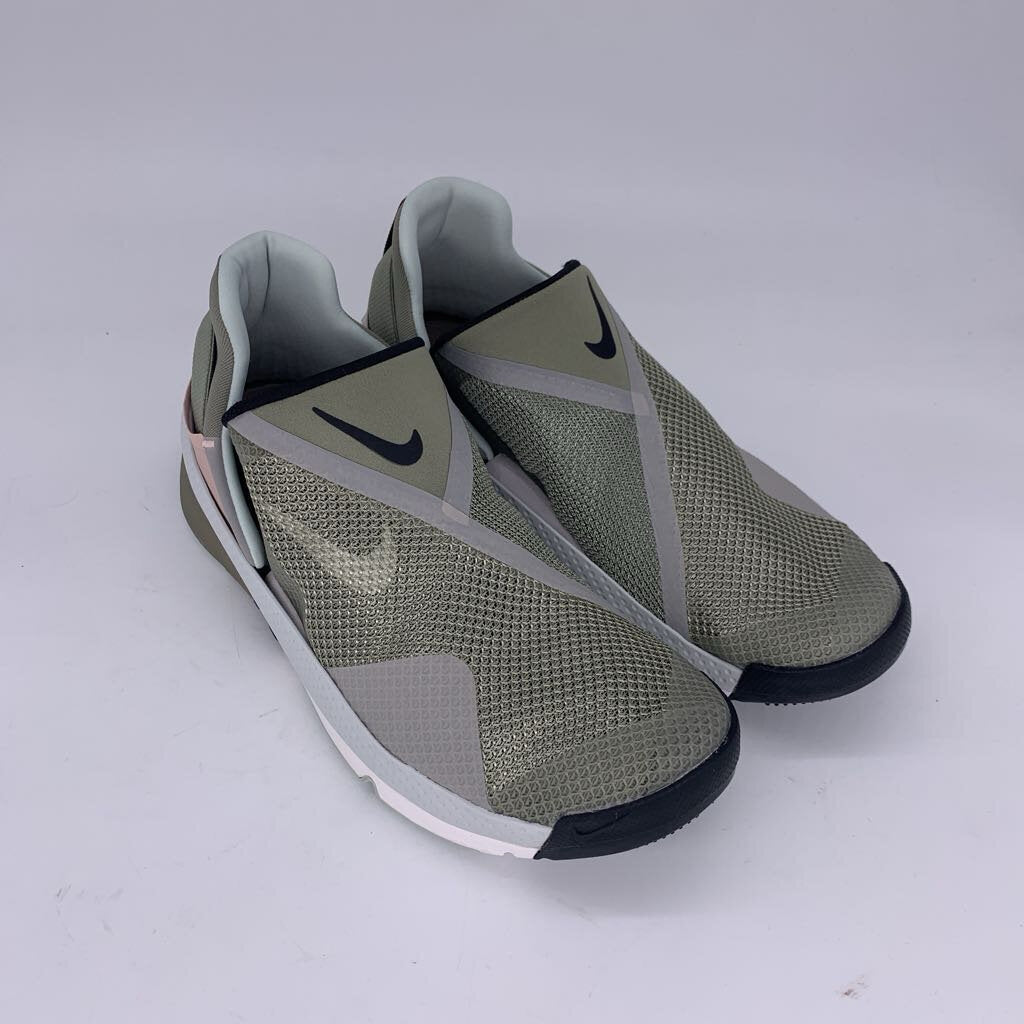 Nike Shoes - NIB