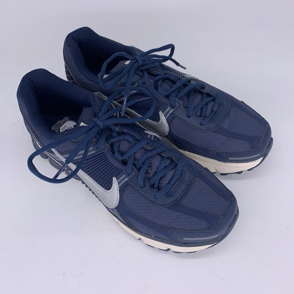 Nike Zoom Vomero 5 Shoes