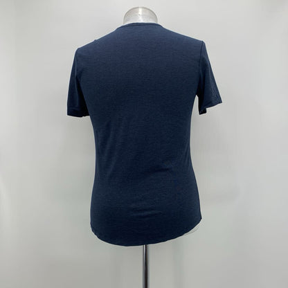 Lululemon T-Shirt