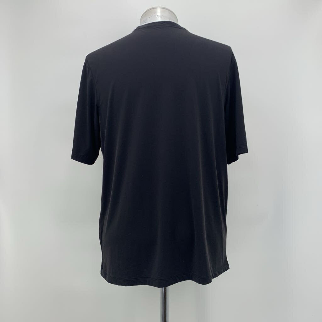 Lululemon T-Shirt