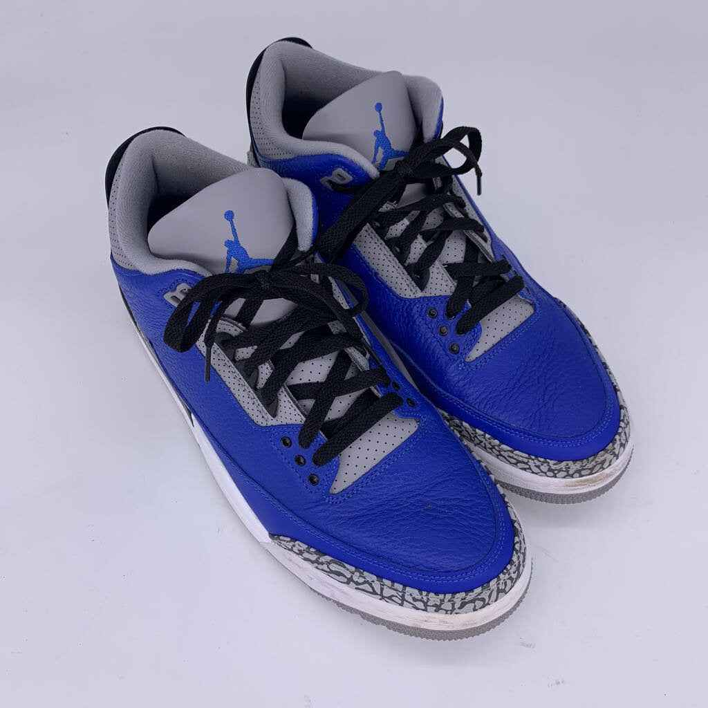 Jordan 3 "Varsity Royal" w/ Box