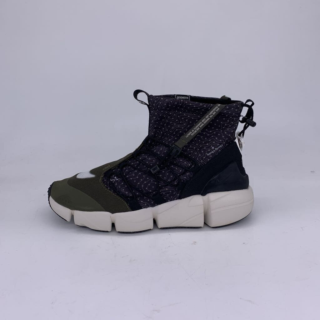 Nike Air Footscape Mid Utility Sneakers