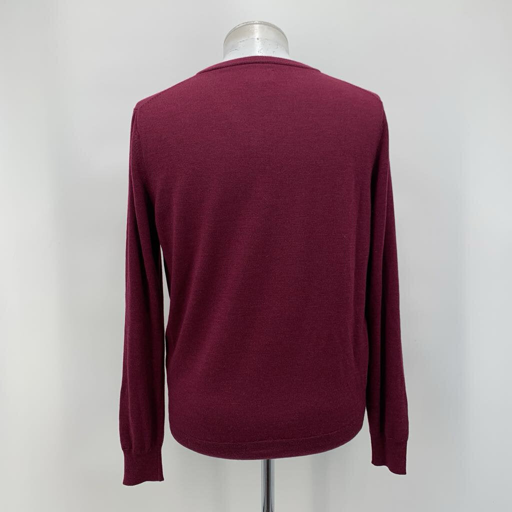UnTuckit Sweater