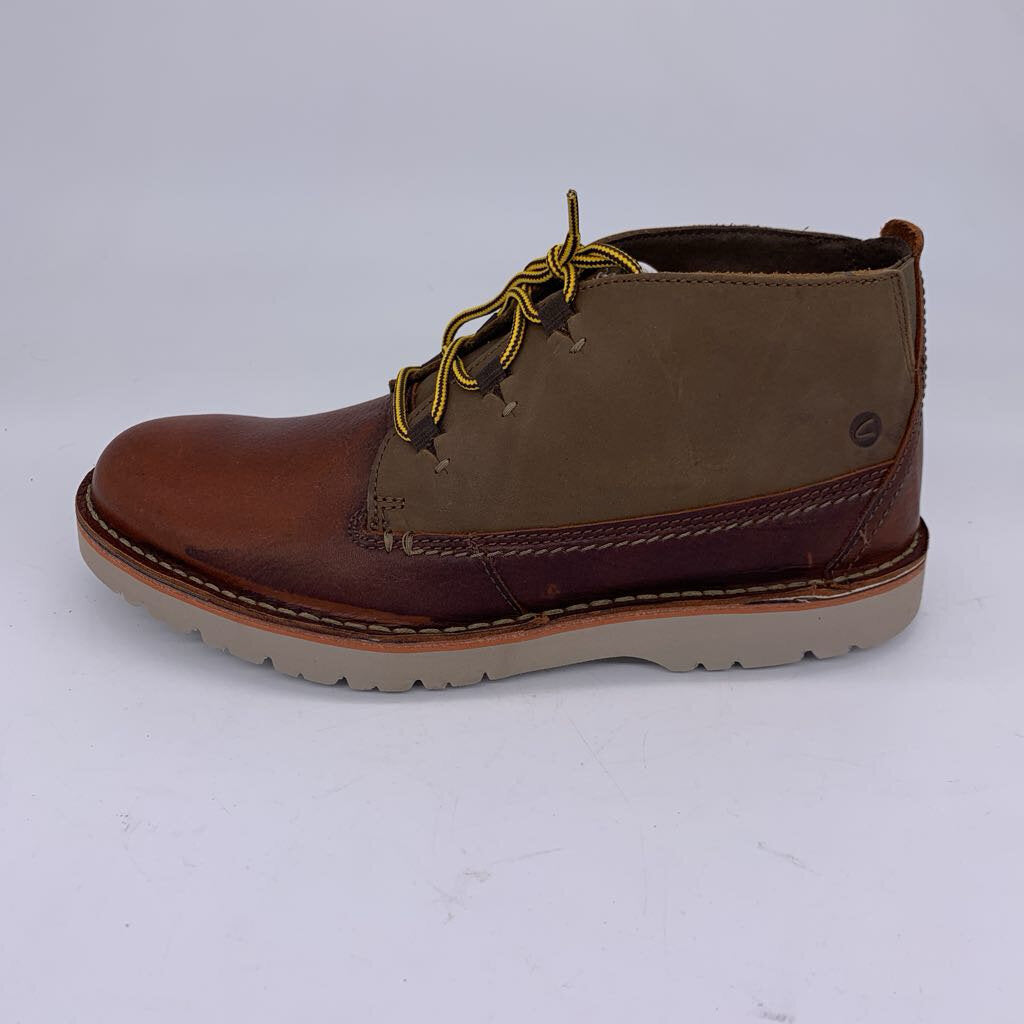 Clarks Eastford Mid Boots NIB