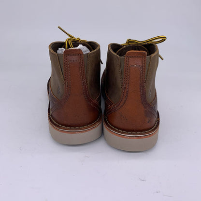 Clarks Eastford Mid Boots NIB
