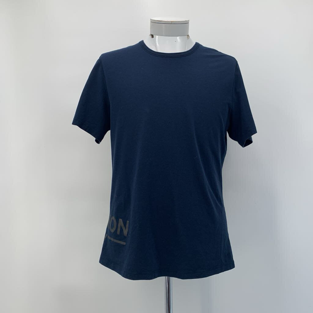 Lululemon T-Shirt