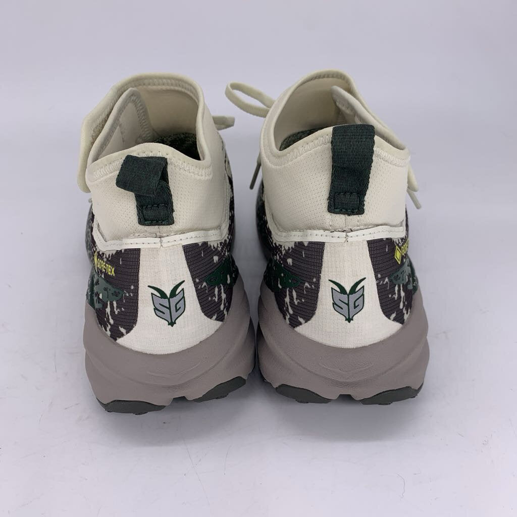Hoka Speedgoat 6 Mid GTX Sneakers