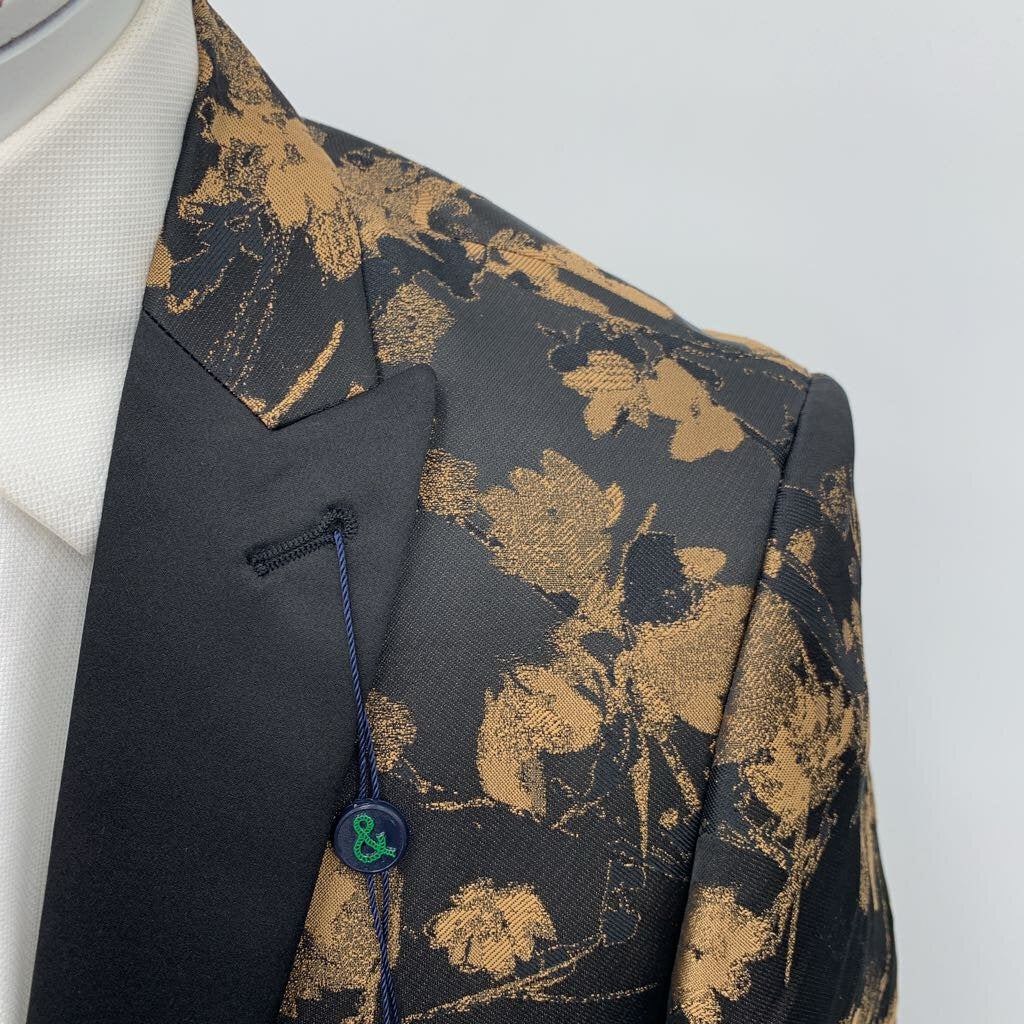 Paisley & Gray Tuxedo Jacket NWT