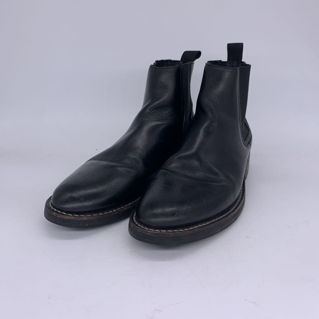 Thursday Chelsea Boots