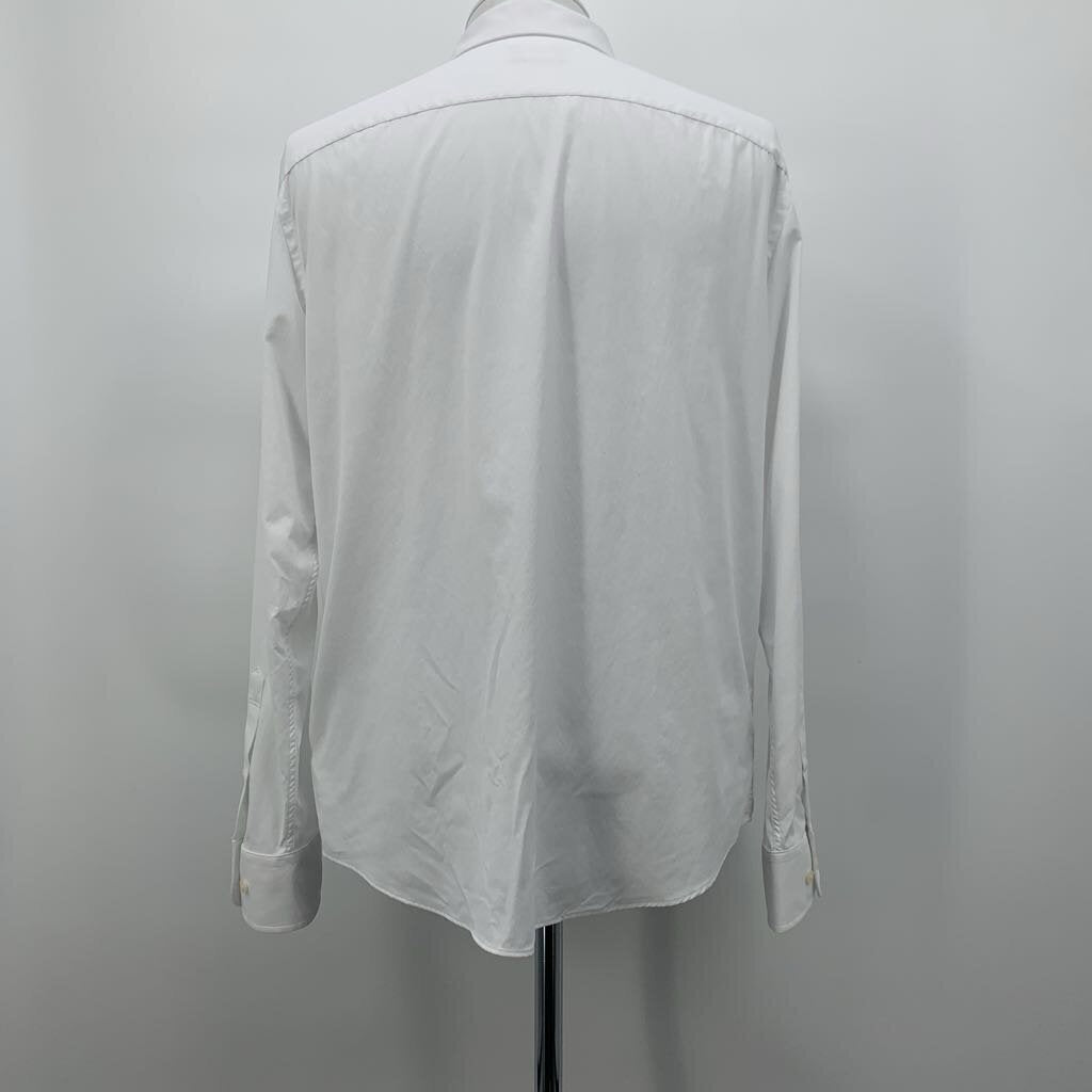 Untuckit Shirt