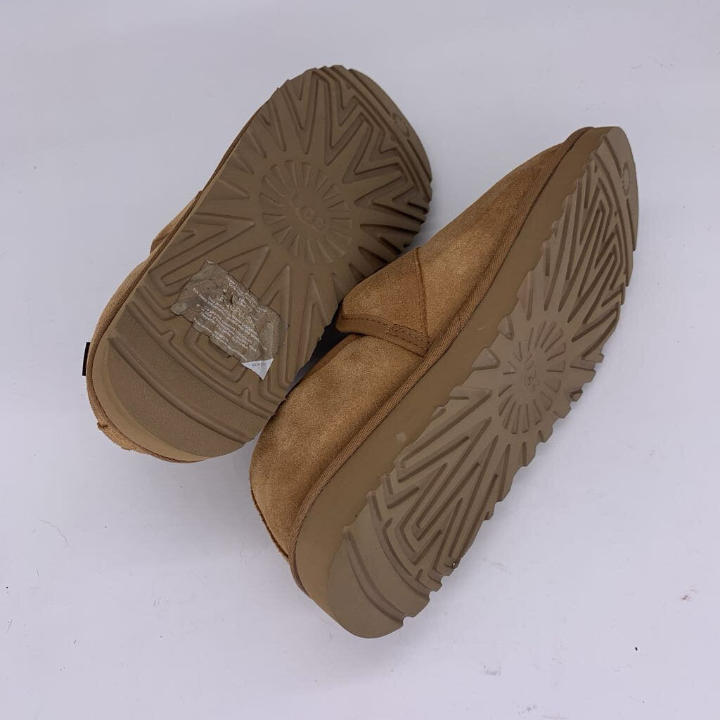 Ugg Kenton NIB