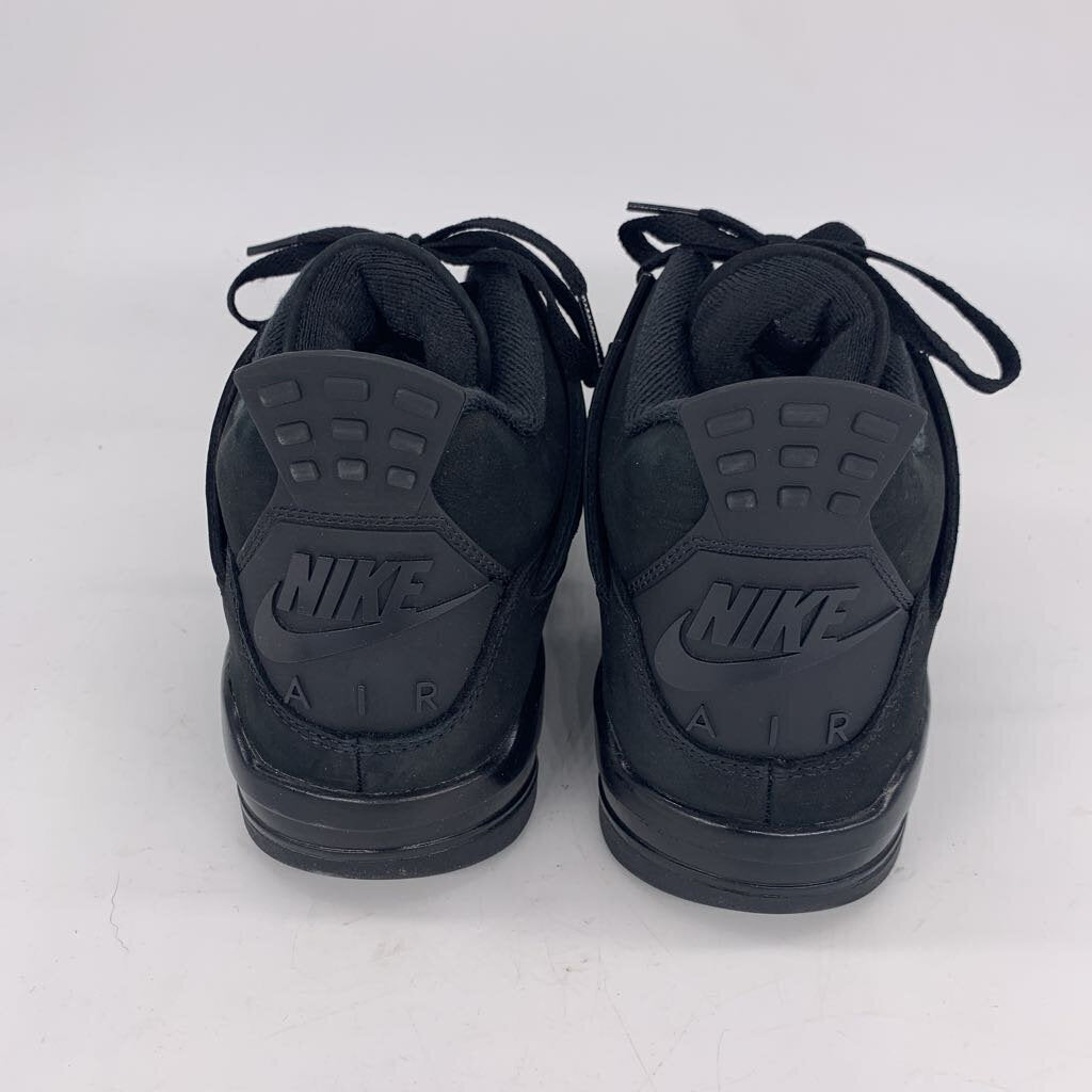 Jordan 4 'Black Cat'