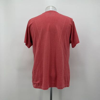 Lululemon T-Shirt