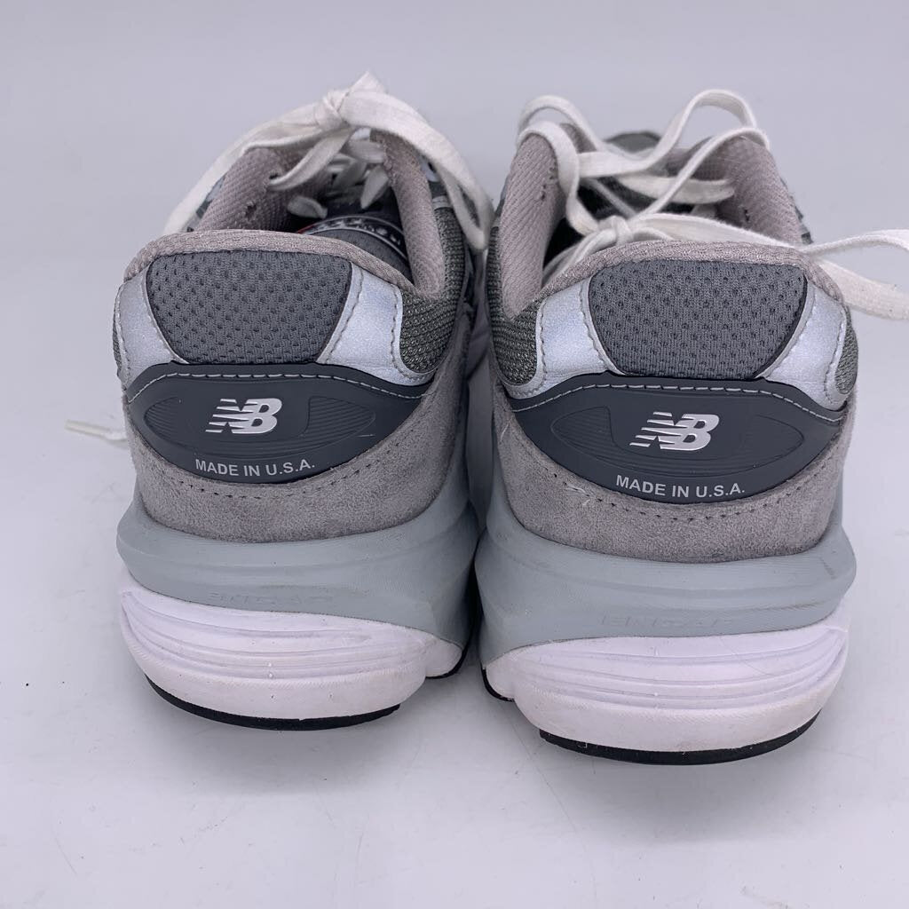 New Balance 990v6
