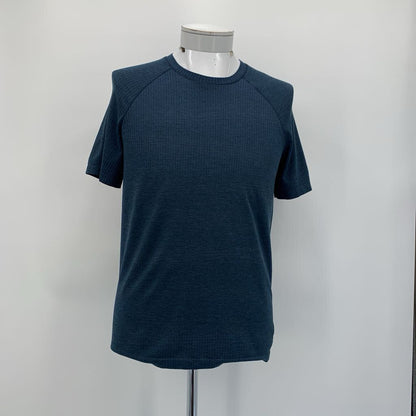 Lululemon T-Shirt