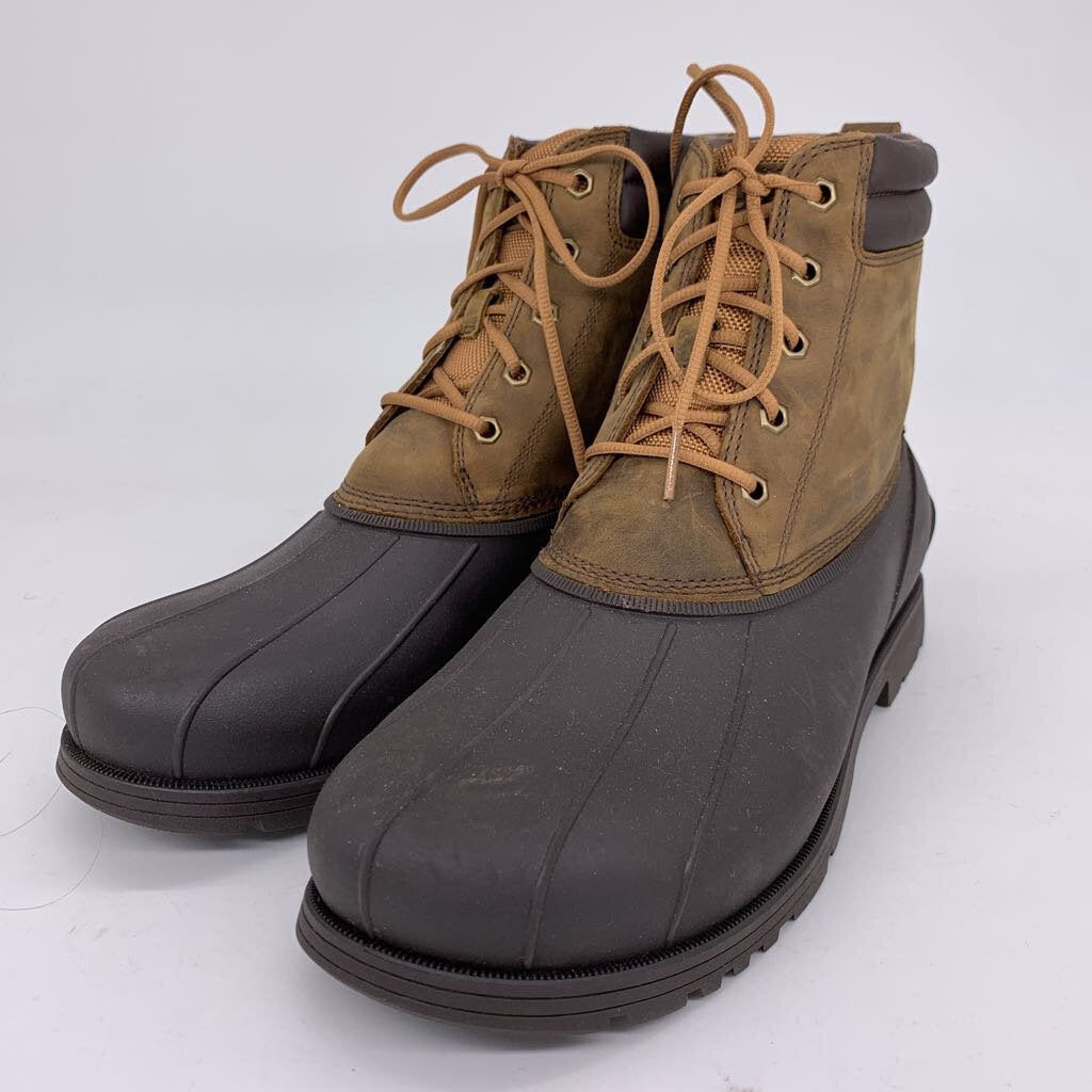 Ugg Gatson Mid NWOB
