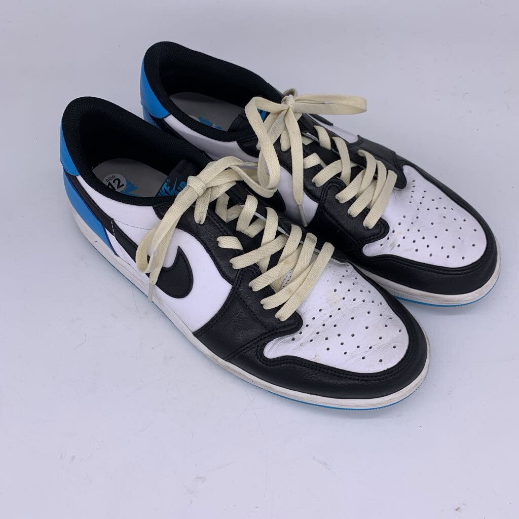 Jordan1 Retro Low OG Black Dark Powder