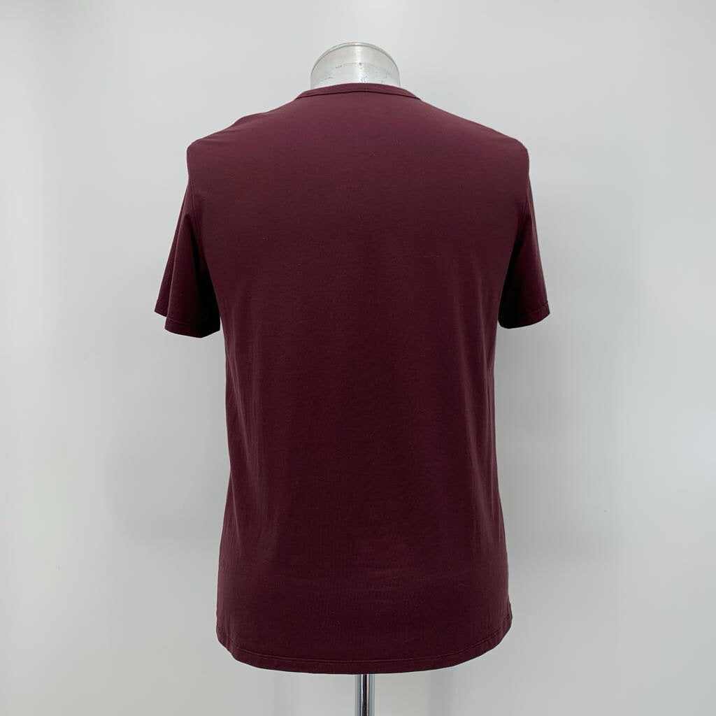 Lululemon T-Shirt