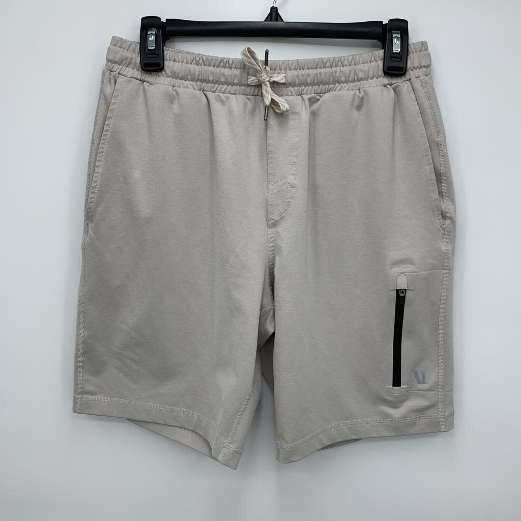 Vuori Shorts