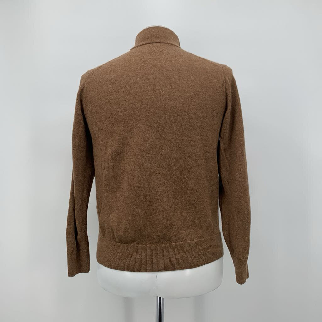 Untuckit Sweater