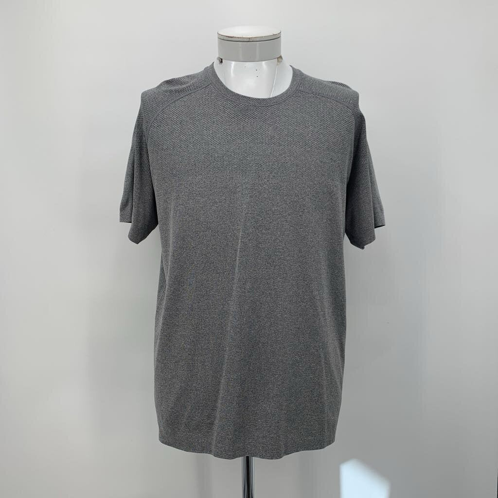 Lululemon T-Shirt