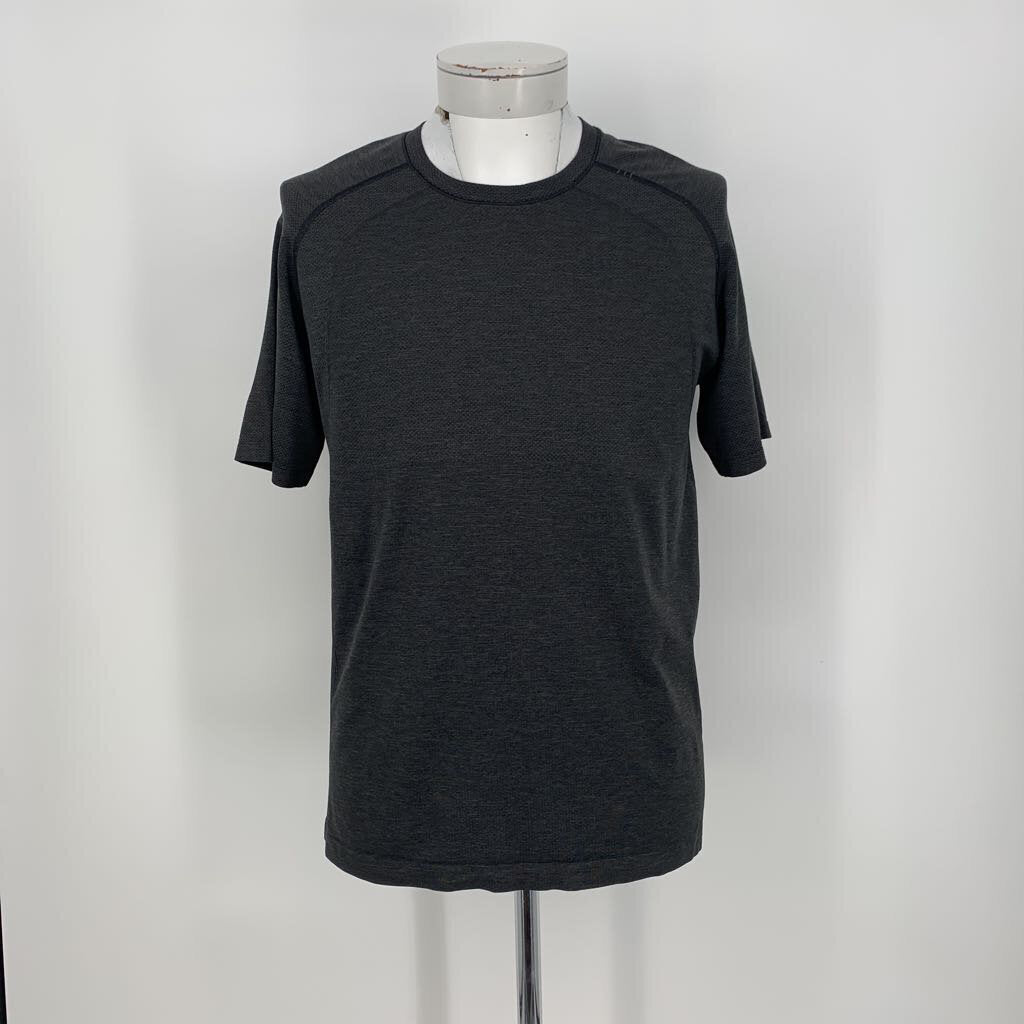 Lululemon T-Shirt